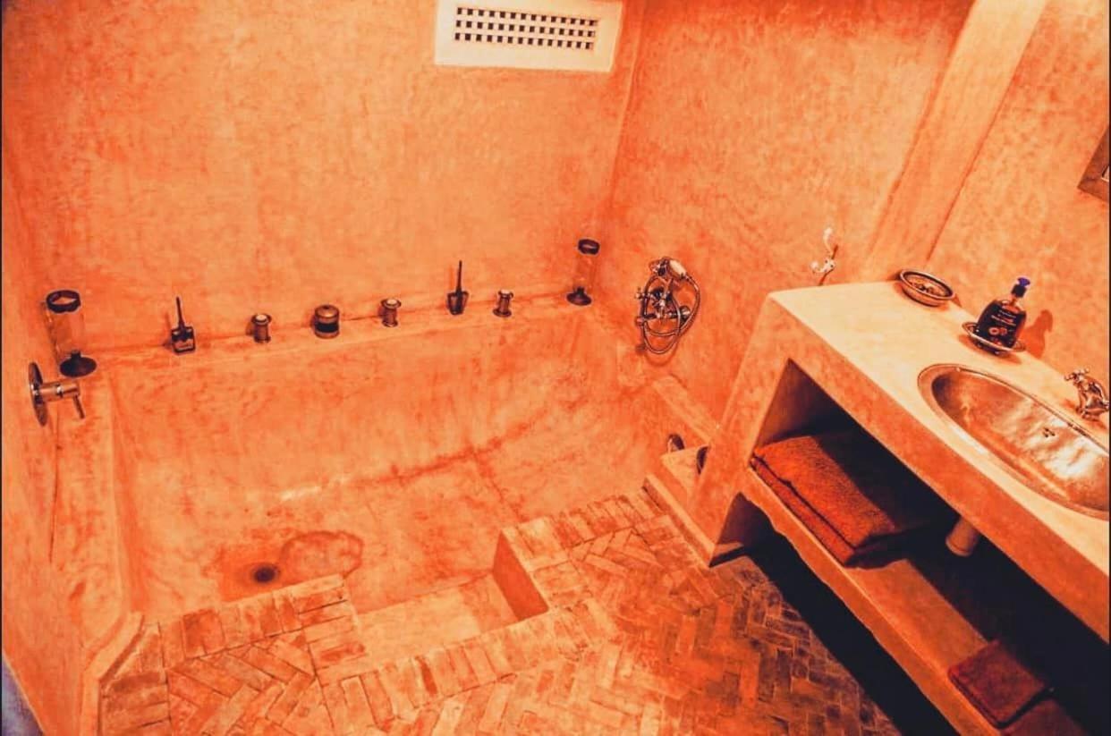 Darmimouna Asilah Szoba fotó